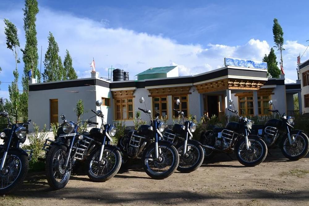 Hotel Holiday Ladakh Leh Exterior photo